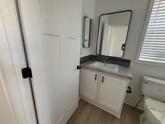 Photo - 980 E Nogoya Ave