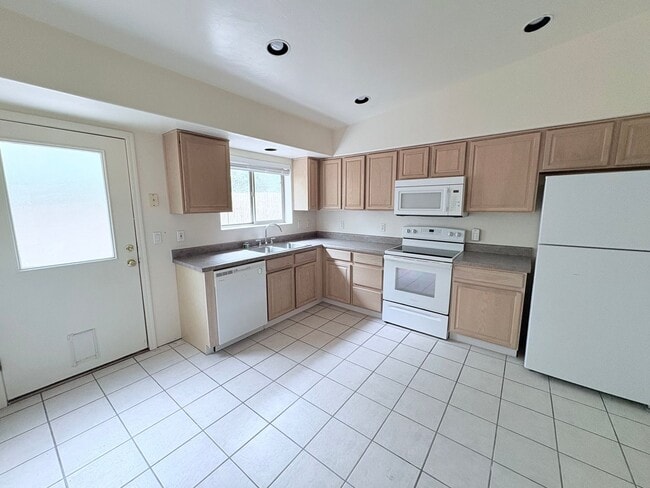 Photo - 3673 S Camino Seco Unit 1