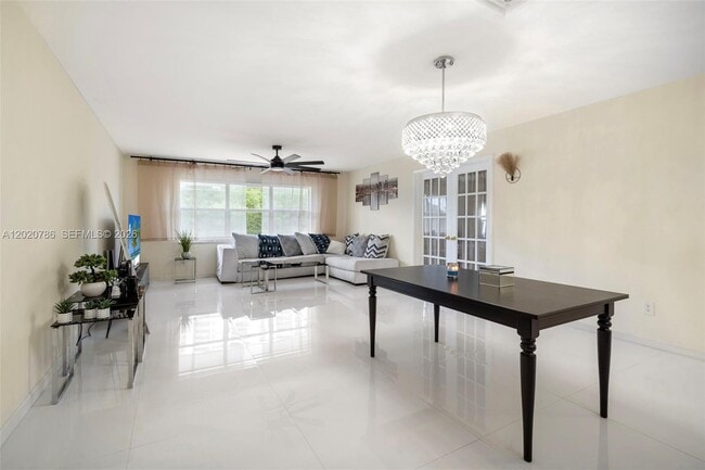 Photo - 1330 NE 105th St Unidad 301