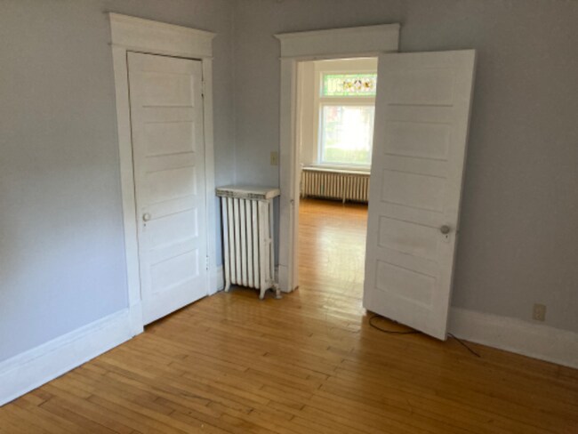 Photo - 293 W Robie St Unidad 1