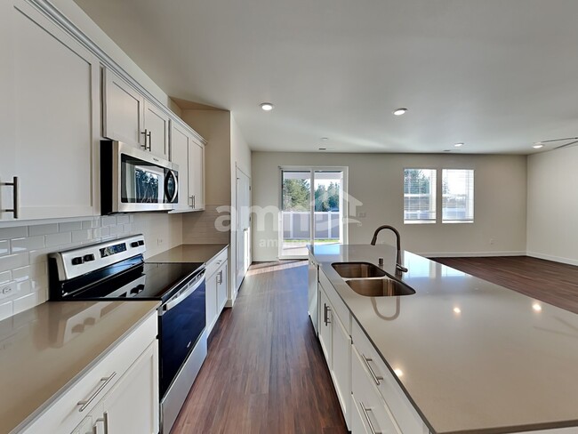 Photo - 9524 W Shumard St