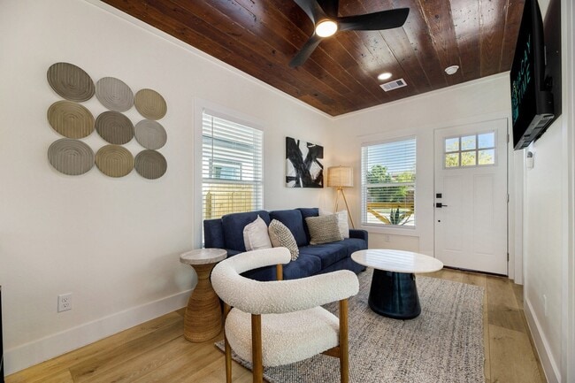 Photo - 1224 53rd St