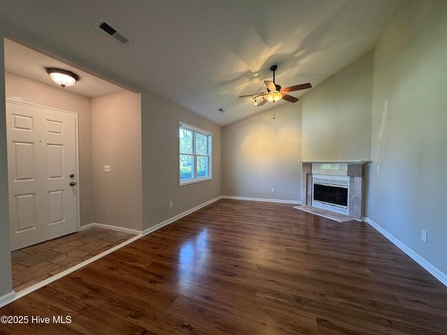 Photo - 3212 Galway Rd