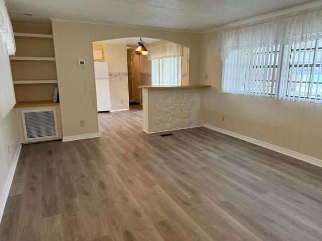 Photo - Cozy 2 Bedroom, 2 Bathroom Gem in St. Cloud – Your Perfect Retreat Awaits!