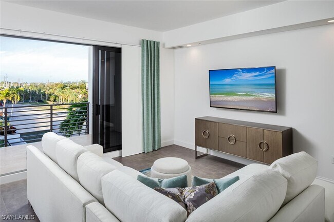 Photo - 1111 Central Ave Unidad 412