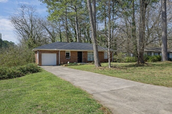 Building Photo - 2913 Horse Shoe Dr