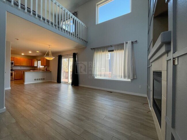 Photo - 16299 Blueleaf Pl