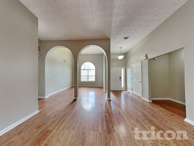 Photo - 931 Tilford Point Pl