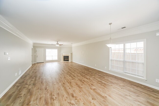 Photo - 6423 Cheyenne Dr