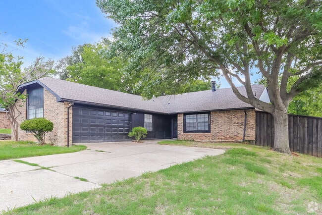 Building Photo - 4200 Cranbrook Dr Rental