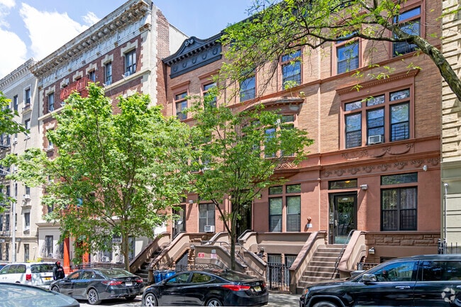 Photo - 521 W 157th St