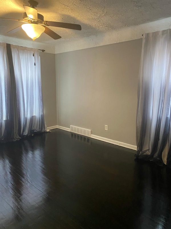 Photo - 7750 Warwick St