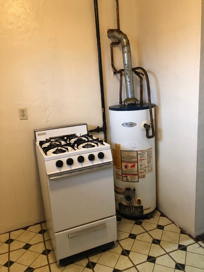 Photo - 725 W Oak St Unit 11