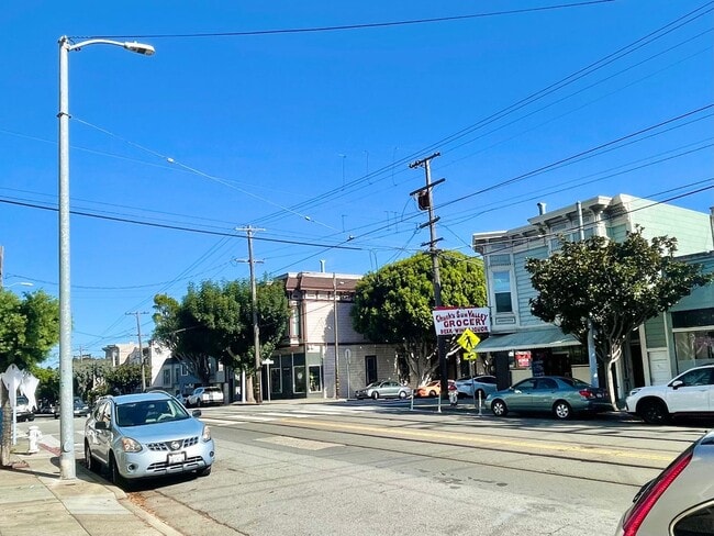 Photo - 1BR/1BA Prime Noe Valley Apt. on Church at... Unidad 1606 Church Street, #2