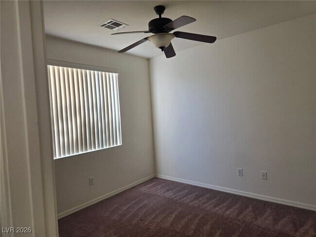 Photo - 5196 Alfingo St