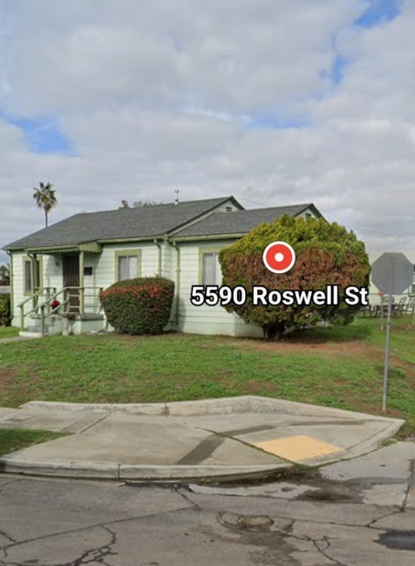 Building Photo - 5590 Roswell St Rental