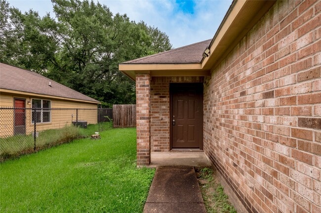 Photo - 636 Avenue H