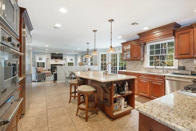 Photo - 156 Maggie Dr