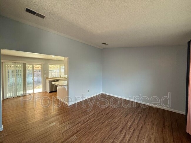 Photo - 1708 Applegate Dr