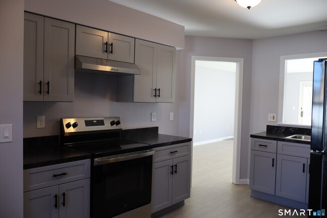 Photo - 15 Boughton St Unit Apt #4