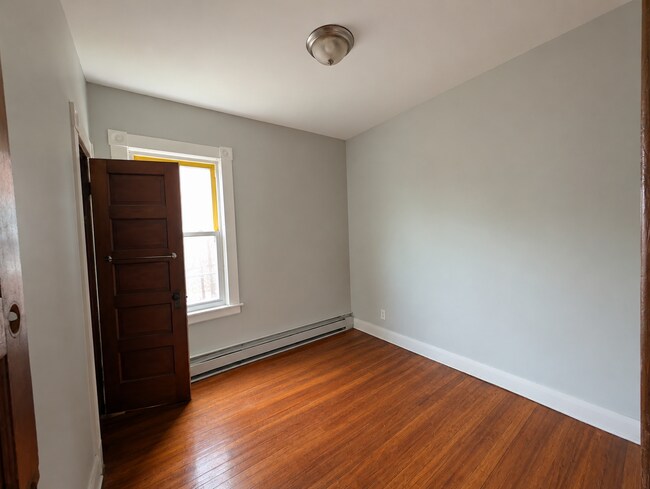 662 State St Unit 1