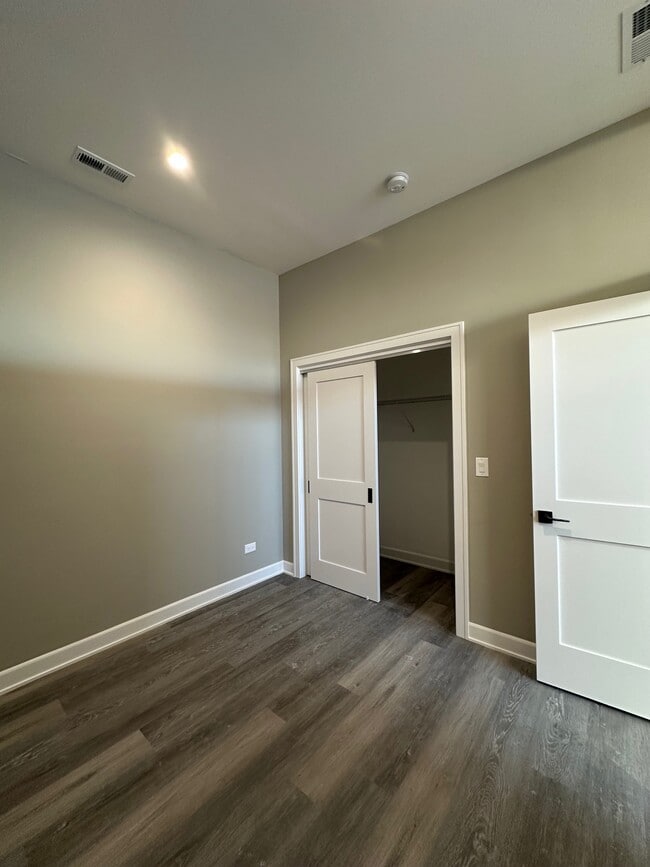 Photo - 5912 N Nashotah Ave