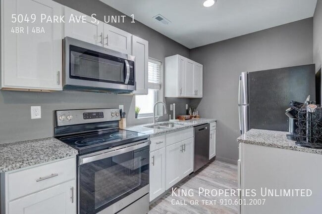 Building Photo - 5049 Park Ave