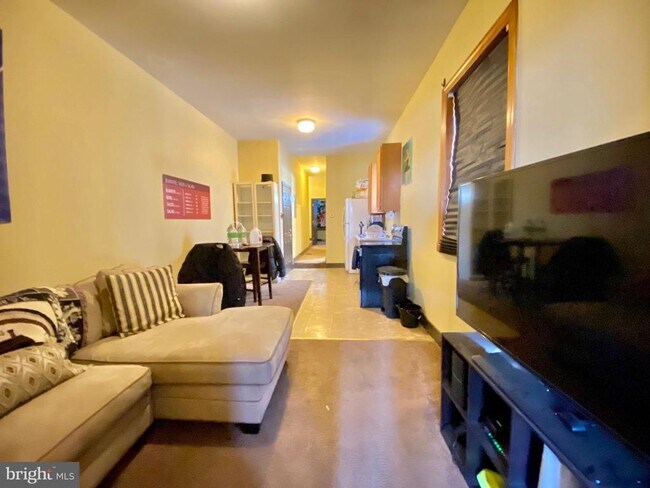 Photo - 1435 W Norris St