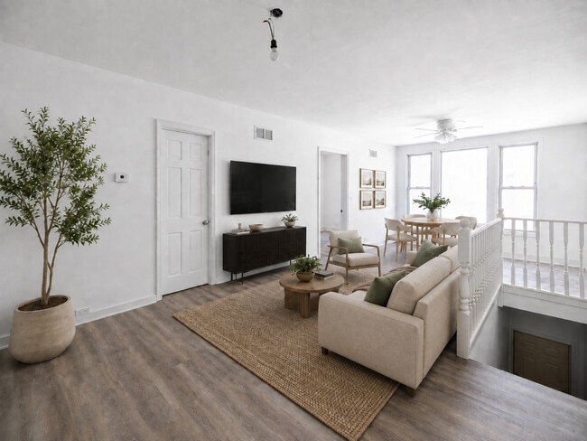 Photo - 2654 N Lincoln Ave