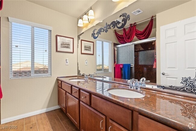 Building Photo - 6595 Creekside Cellars Ct Rental