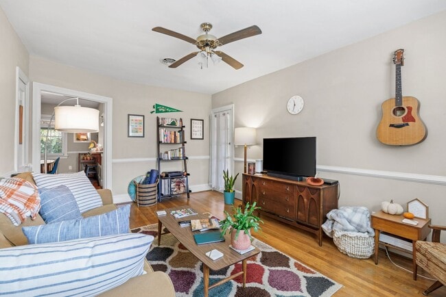 Photo - 3916 Stuart Ave Unit #2