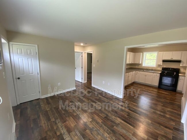 Photo - 114-116 Loch Lane Drive Apt 5 Unidad 5