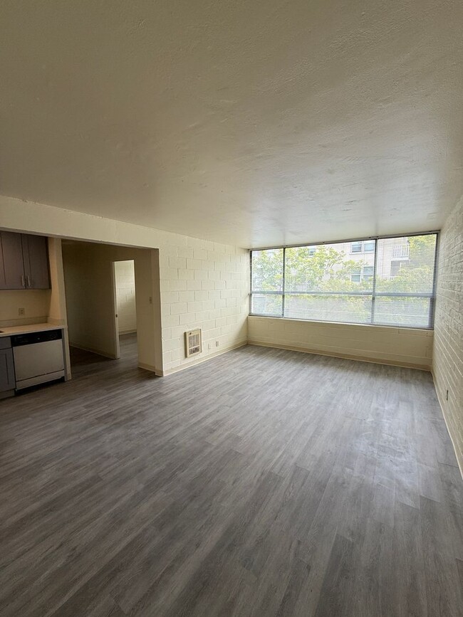 Photo - 430 E Howell St Condo Unit 305