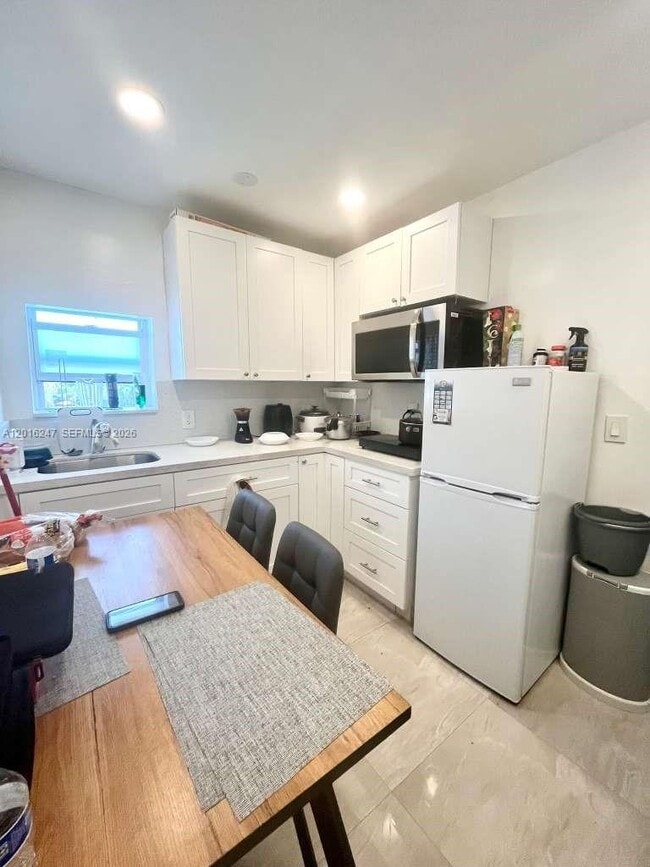 Photo - 6201 SW 37 Ct Unit 3B