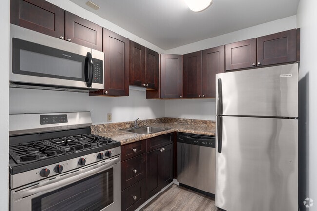 1 Bedroom Terrace 695 sqft - Kitchen
