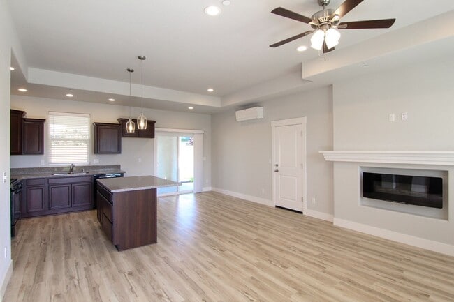 Photo - 1392 Bonhurst Dr
