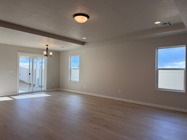 Photo - 10096 Longtail Dr