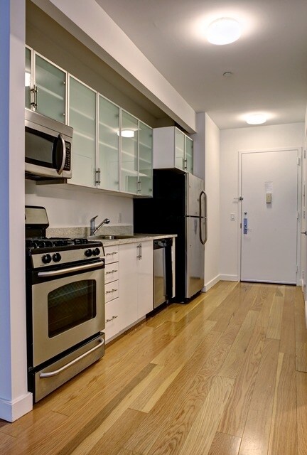 Building Photo - 43 Exchange Pl Unit F