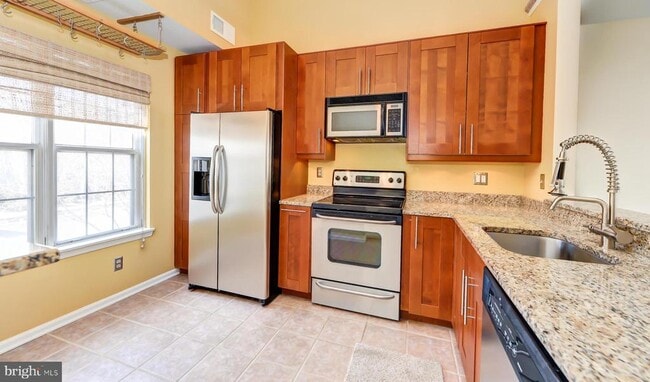 Photo - 2810 Yarling Ct