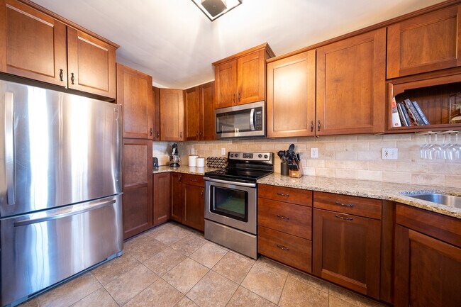Photo - 2626 N Vincent Ave