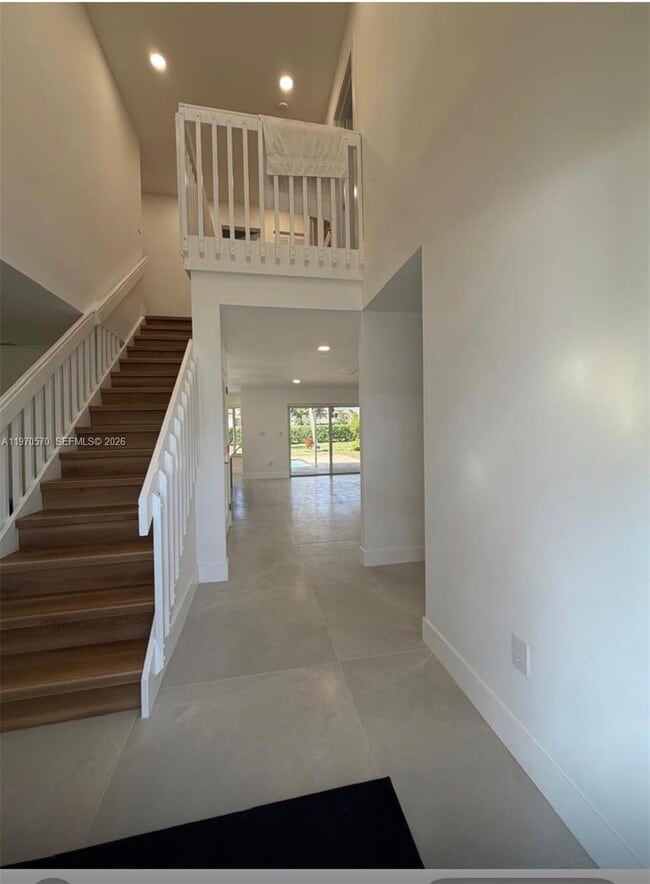 Photo - 801 Amherst Ave