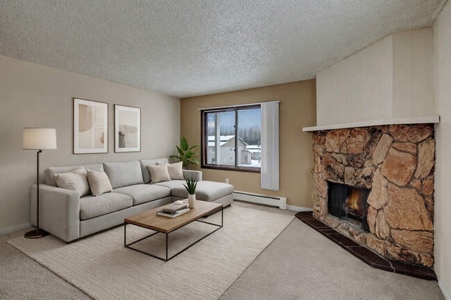 Building Photo - Conifer Grove