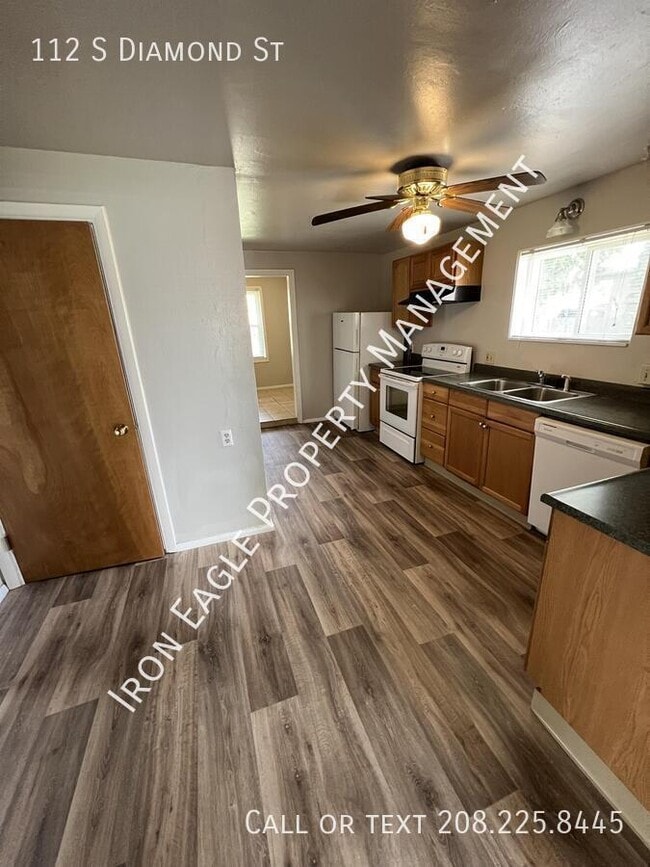 Photo - 112 S Diamond St