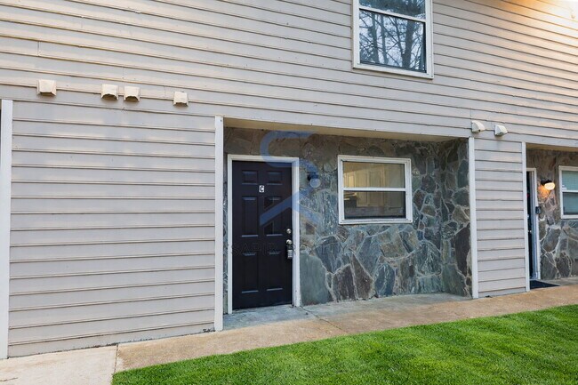 Photo - Move in before January 15th and get $100 OFF your rent for the first 3 months — PLUS a $250 Amazo... Unit C