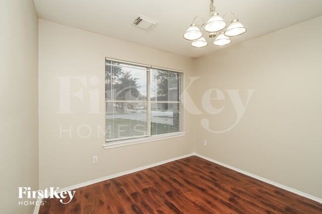 Photo - 2026 Cold River Dr