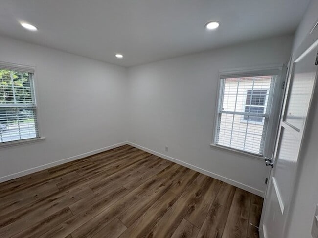 Photo - 1802 Ocean Park Blvd