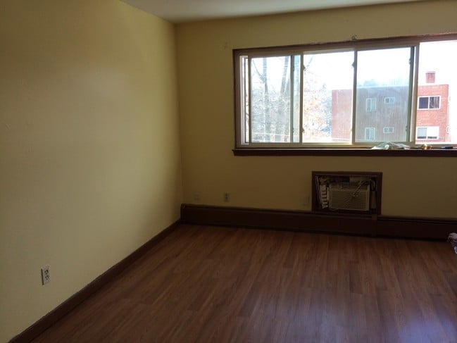 Photo - 6 Bell Ct Unit C1