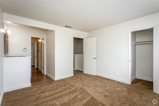 2BR, 1.5BA - 850SF - Primary Bedroom