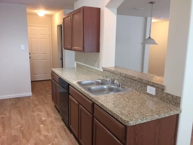 Photo - 705 South Ella Creek Drive