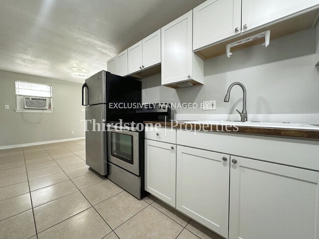 Photo - 1930 Park St Unidad A
